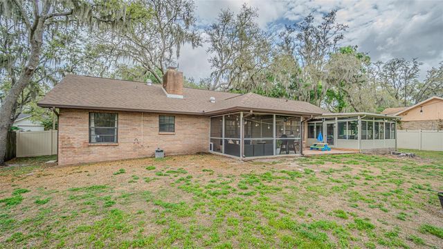 1107 OAKRIDGE MANOR DRIVE, Brandon, FL 33511
