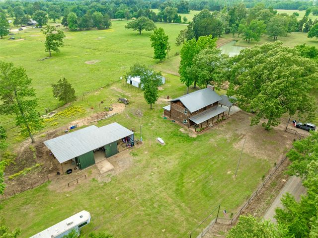 1105 County Road 1420, Bogata, TX 75417