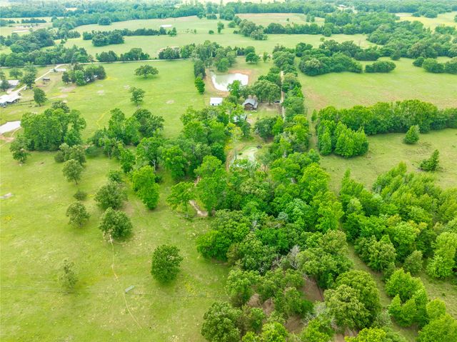 1105 County Road 1420, Bogata, TX 75417