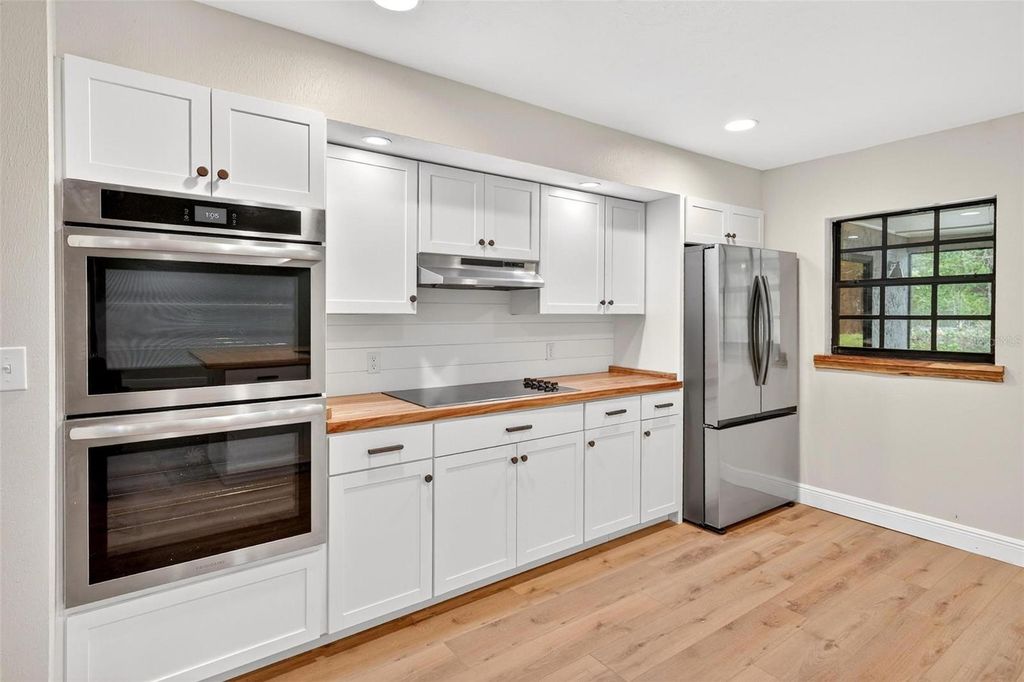 Image 13 of property listing at 2200 RETREAT ROAD, Geneva, FL 32732