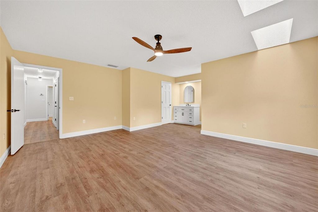 Image 35 of property listing at 2200 RETREAT ROAD, Geneva, FL 32732