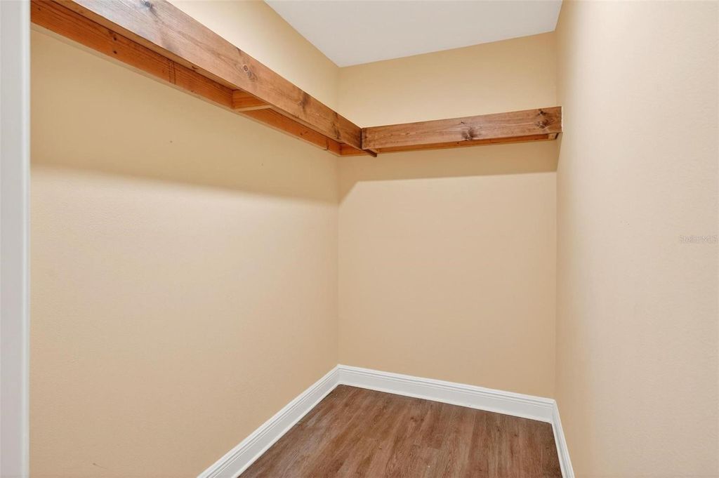 Image 39 of property listing at 2200 RETREAT ROAD, Geneva, FL 32732