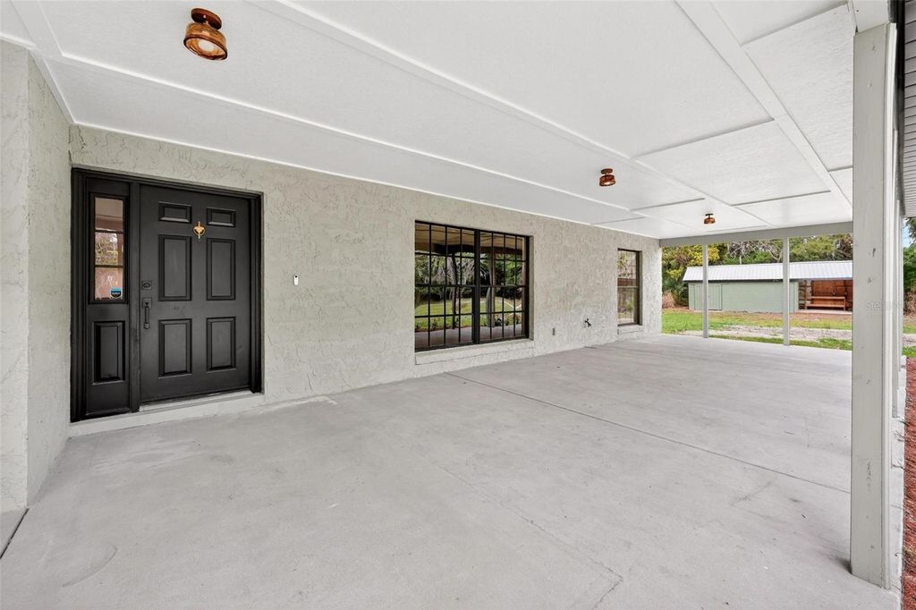 Image 47 of property listing at 2200 RETREAT ROAD, Geneva, FL 32732