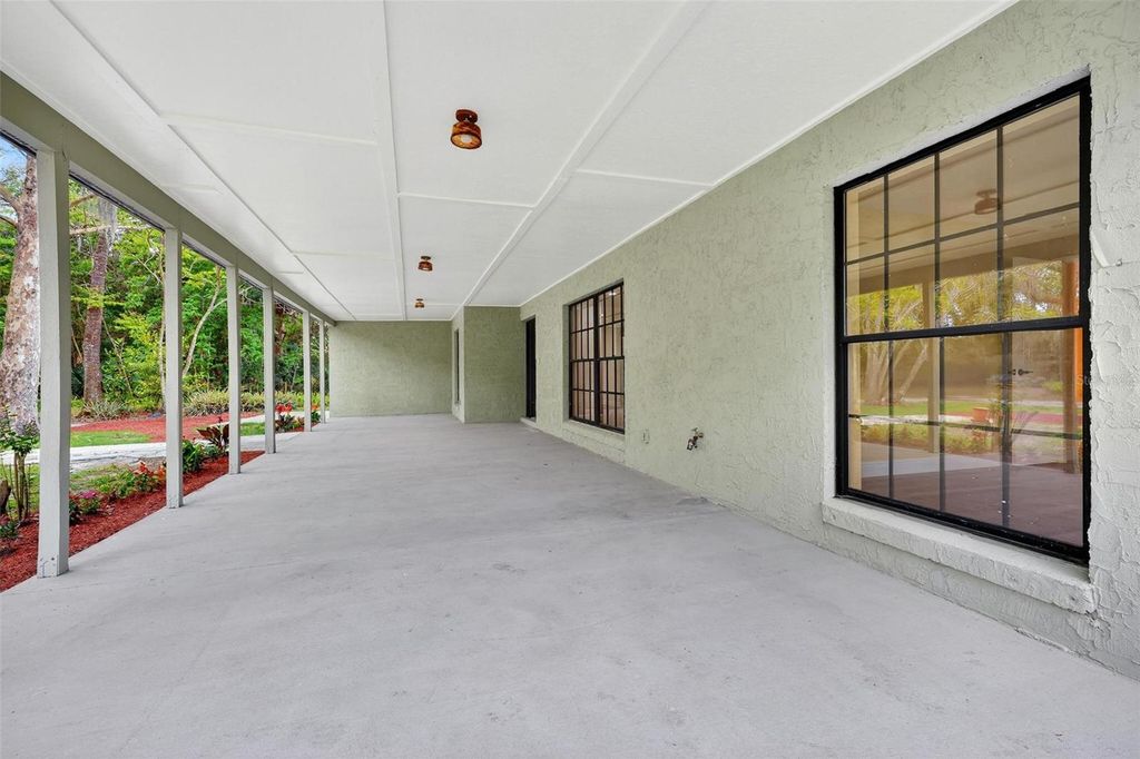 Image 49 of property listing at 2200 RETREAT ROAD, Geneva, FL 32732