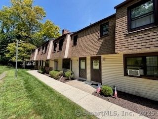 116 Homestead Lane 116, Brookfield, CT 06804