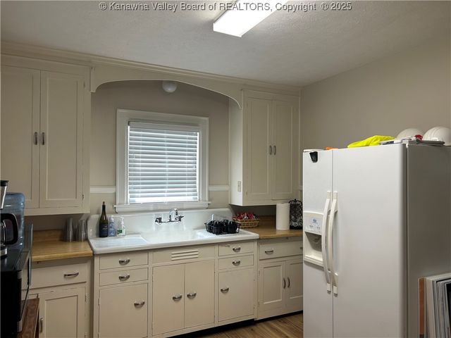 1510 Kanawha Boulevard W, Charleston, WV 25387