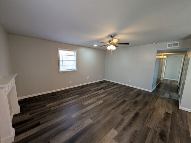 818 Calvin Drive, Garland, TX 75041