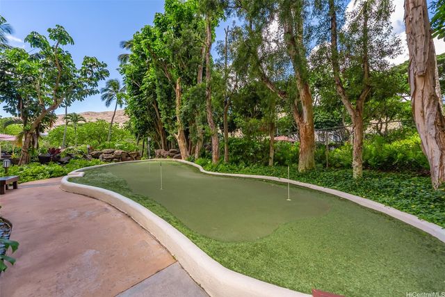 531 Hahaione Street 6C, Honolulu, HI 96825