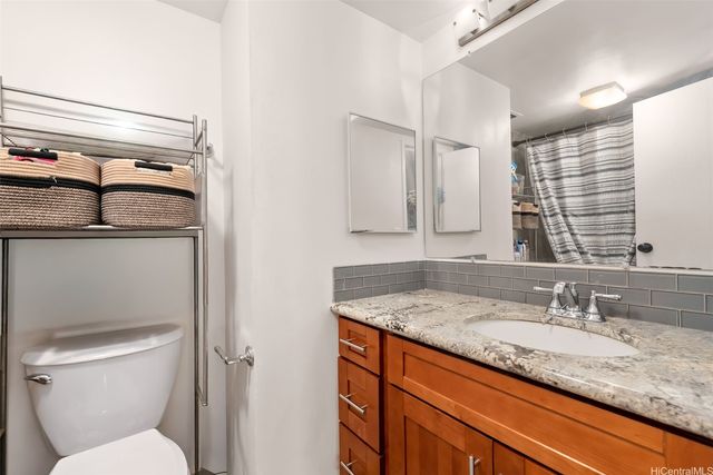 531 Hahaione Street 6C, Honolulu, HI 96825