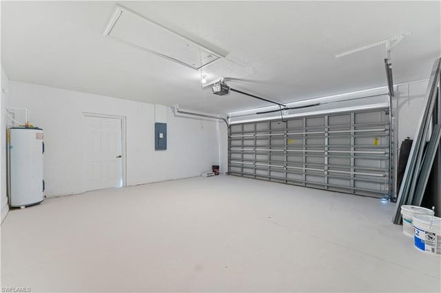 1317 NE 5th PL, Cape Coral, FL 33909