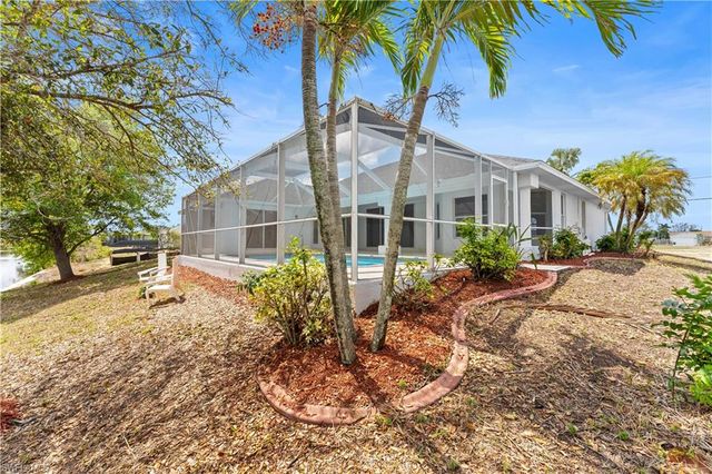 1317 NE 5th PL, Cape Coral, FL 33909