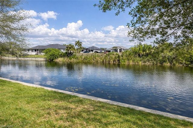 1317 NE 5th PL, Cape Coral, FL 33909
