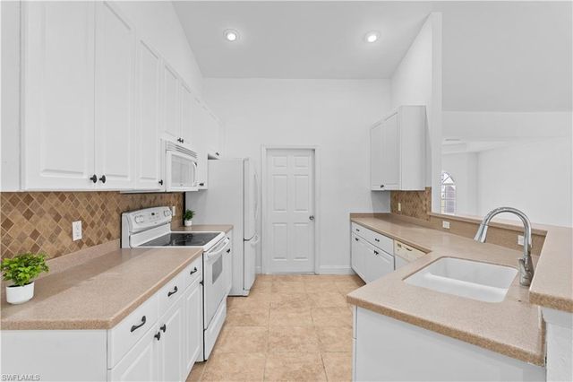 1317 NE 5th PL, Cape Coral, FL 33909