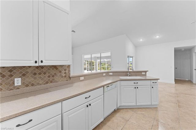 1317 NE 5th PL, Cape Coral, FL 33909