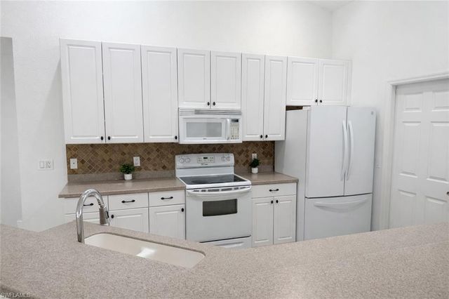 1317 NE 5th PL, Cape Coral, FL 33909