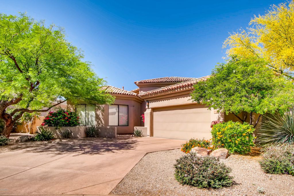 11015 E DESERT VISTA Drive, Scottsdale, AZ 85255