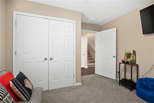 724 S 21st Street, St Joseph, MO 64507