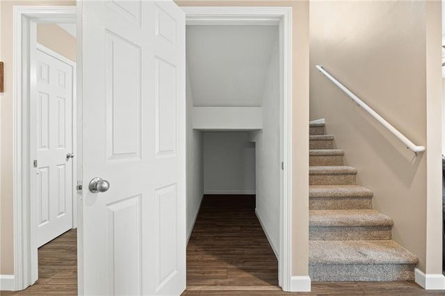 724 S 21st Street, St Joseph, MO 64507