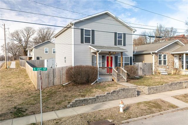 724 S 21st Street, St Joseph, MO 64507