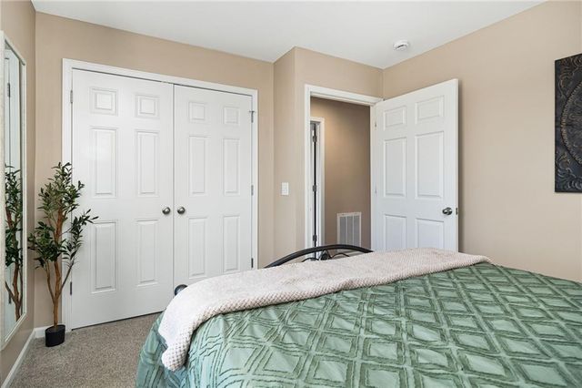 724 S 21st Street, St Joseph, MO 64507