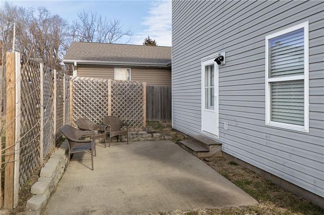 724 S 21st Street, St Joseph, MO 64507