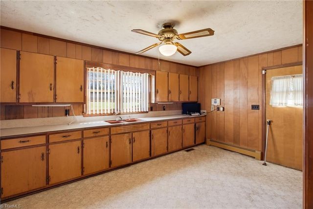 1878 Stemp Everhart Road, Thomasville, NC 27360