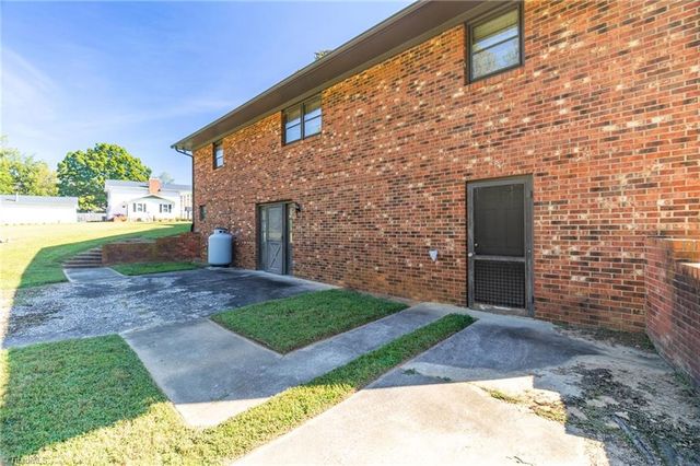 1878 Stemp Everhart Road, Thomasville, NC 27360