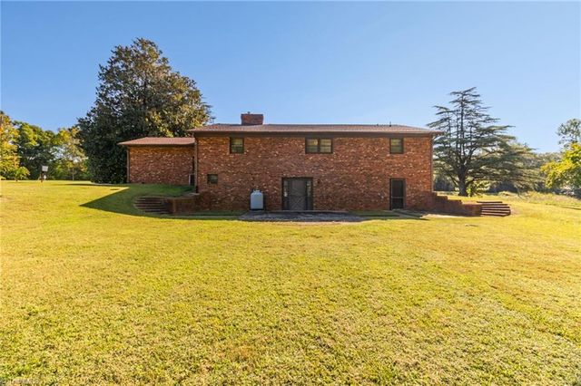 1878 Stemp Everhart Road, Thomasville, NC 27360