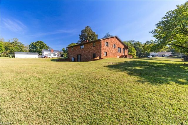 1878 Stemp Everhart Road, Thomasville, NC 27360