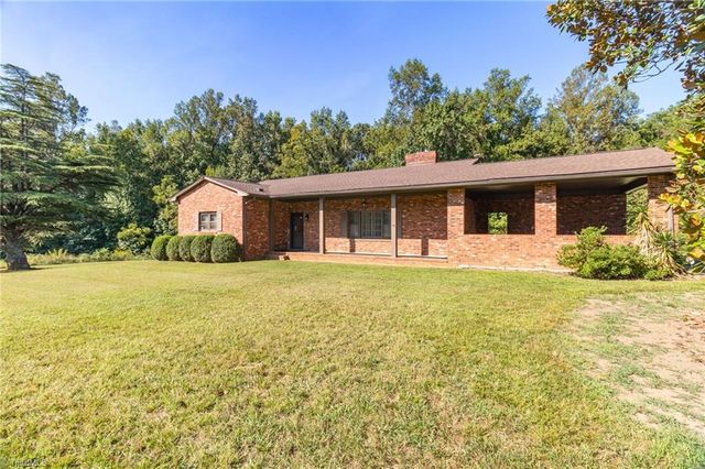1878 Stemp Everhart Road, Thomasville, NC 27360