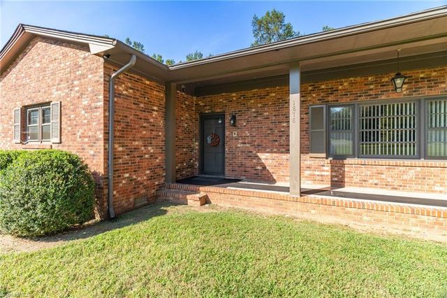 1878 Stemp Everhart Road, Thomasville, NC 27360