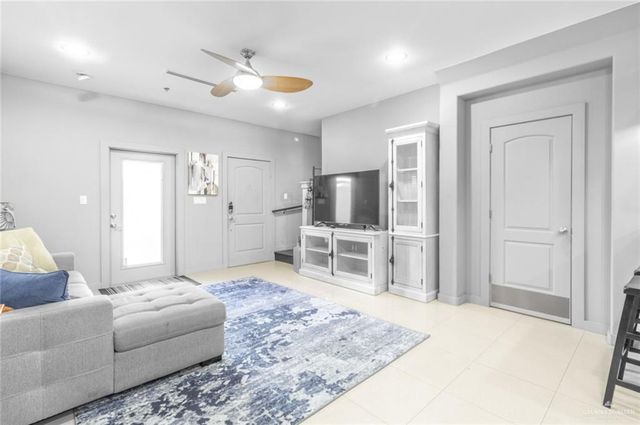 1321 E Camellia Avenue 4, Mcallen, TX 78501