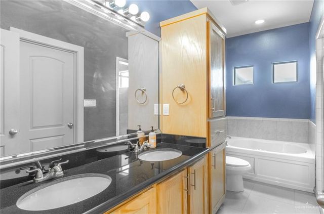 1321 E Camellia Avenue 4, Mcallen, TX 78501