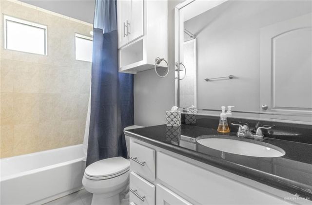 1321 E Camellia Avenue 4, Mcallen, TX 78501