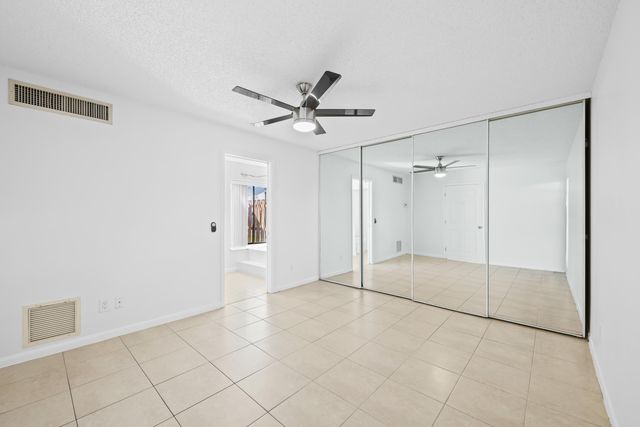 639 Executive Center Drive O-105, West Palm Beach, FL 33401