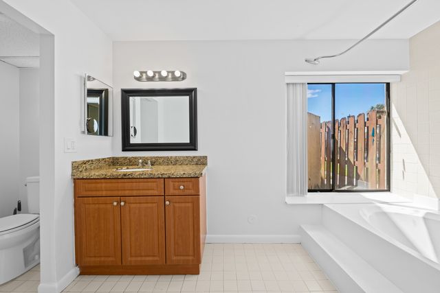 639 Executive Center Drive O-105, West Palm Beach, FL 33401