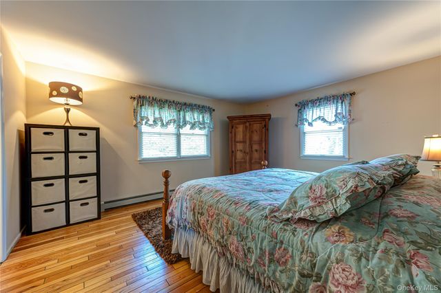 130 N Country Road, Shoreham, NY 11786