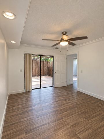 2003 20TH Lane, Palm Beach Gardens, FL 33418