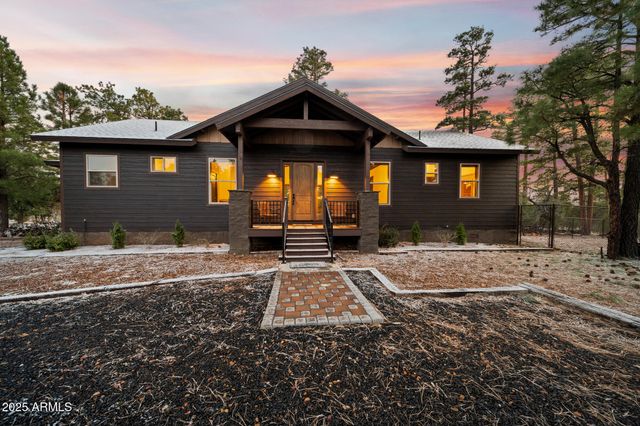 2702 MAJESTIC ELK Road, Overgaard, AZ 85933