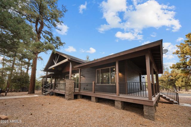 2702 MAJESTIC ELK Road, Overgaard, AZ 85933