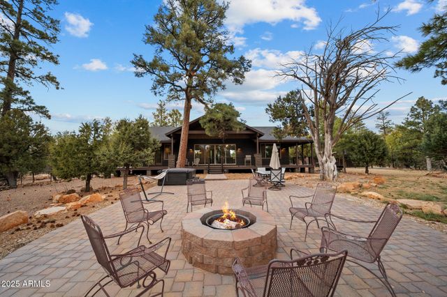 2702 MAJESTIC ELK Road, Overgaard, AZ 85933