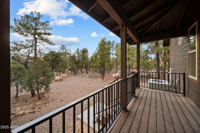 2702 MAJESTIC ELK Road, Overgaard, AZ 85933
