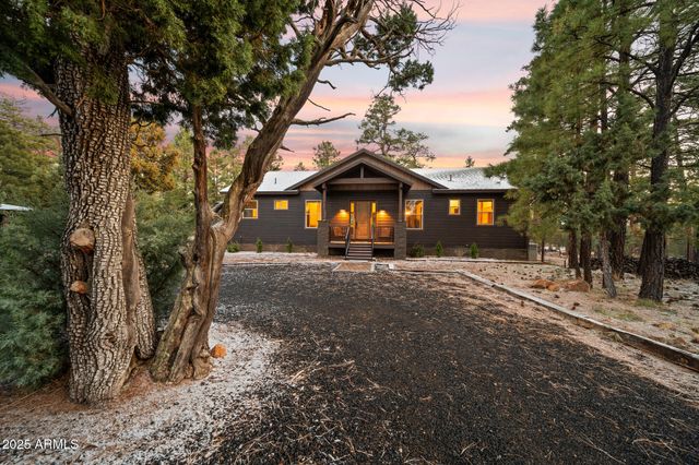 2702 MAJESTIC ELK Road, Overgaard, AZ 85933