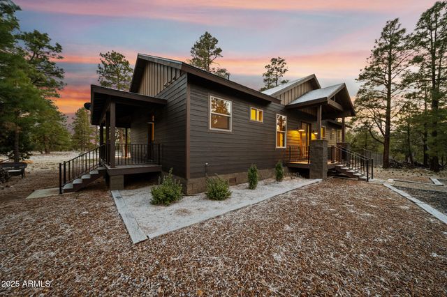 2702 MAJESTIC ELK Road, Overgaard, AZ 85933