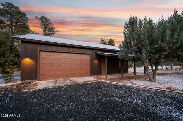 2702 MAJESTIC ELK Road, Overgaard, AZ 85933