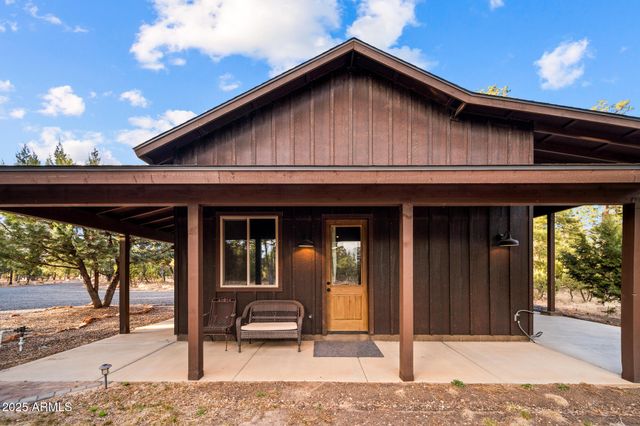 2702 MAJESTIC ELK Road, Overgaard, AZ 85933