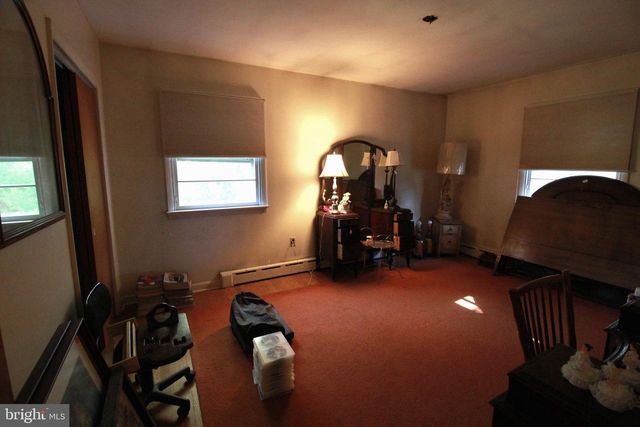 611 CREEK RD, Mount Laurel, NJ 08054