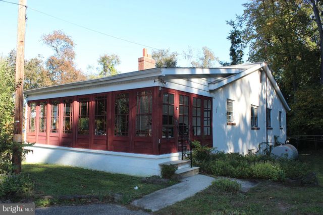 611 CREEK RD, Mount Laurel, NJ 08054