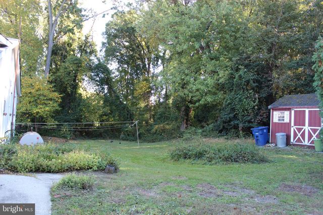 611 CREEK RD, Mount Laurel, NJ 08054