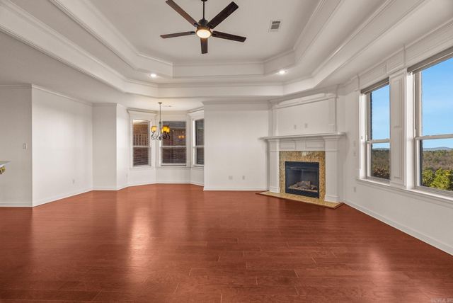 194 Majestic Circle, Maumelle, AR 72113